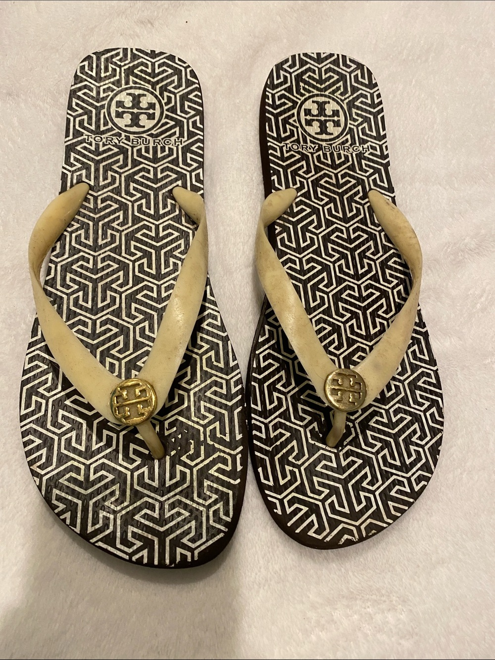 Tory Burch Black & Cream Logo Pattern Flip Flop Sandals